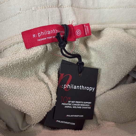 n:philanthropy Womens Coco Distressed Casual Walking Shorts Beige NWT - Picture 9 of 11